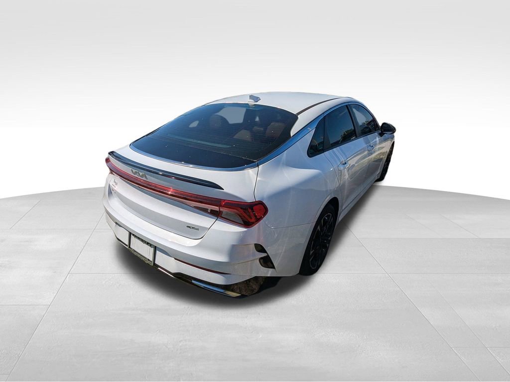 2024 Kia K5 GT-Line photo 2