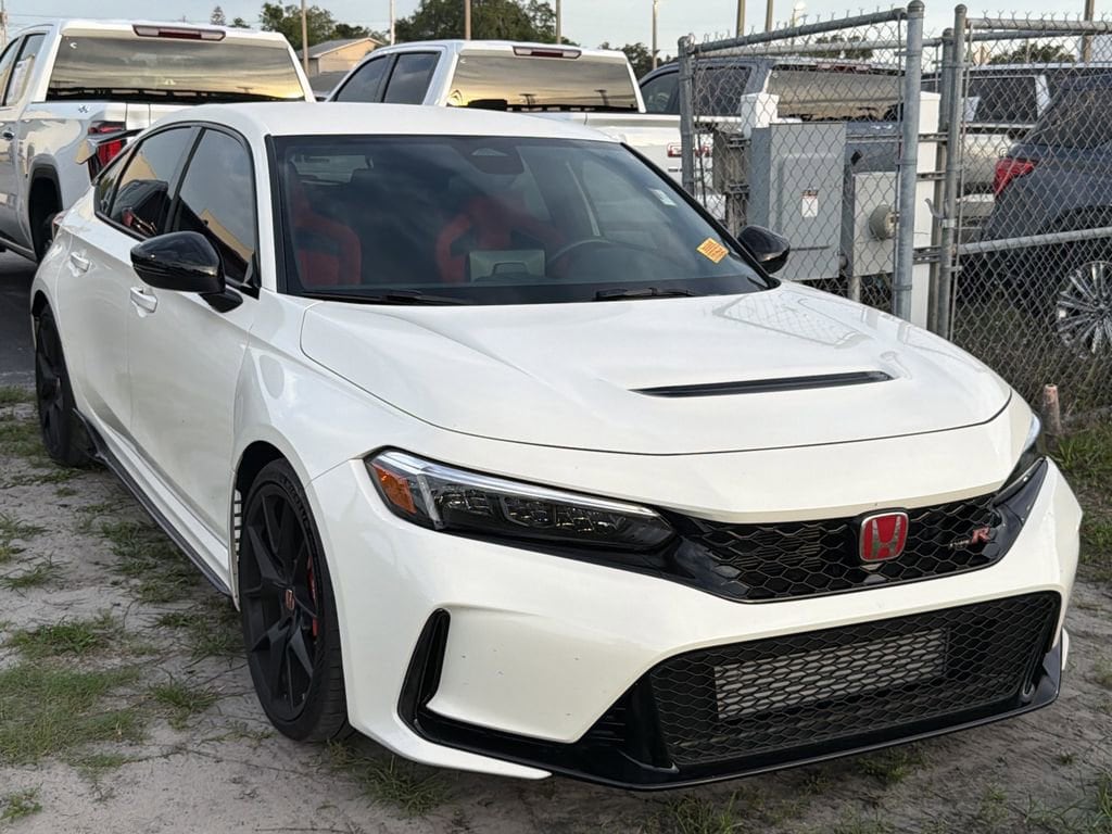 2024 Honda Civic Type-R's photo