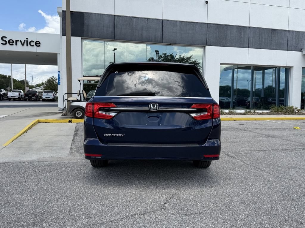 2024 Honda Odyssey EX - Photo 6