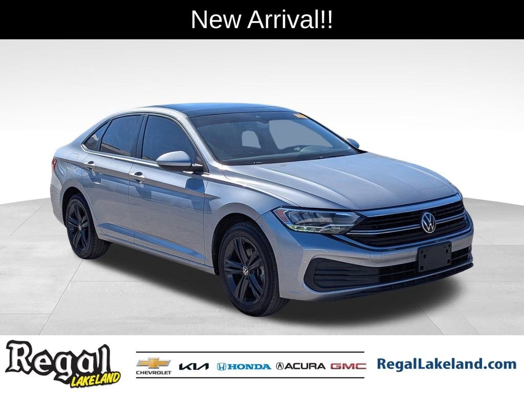 Used 2022 Volkswagen Jetta SE Sedan