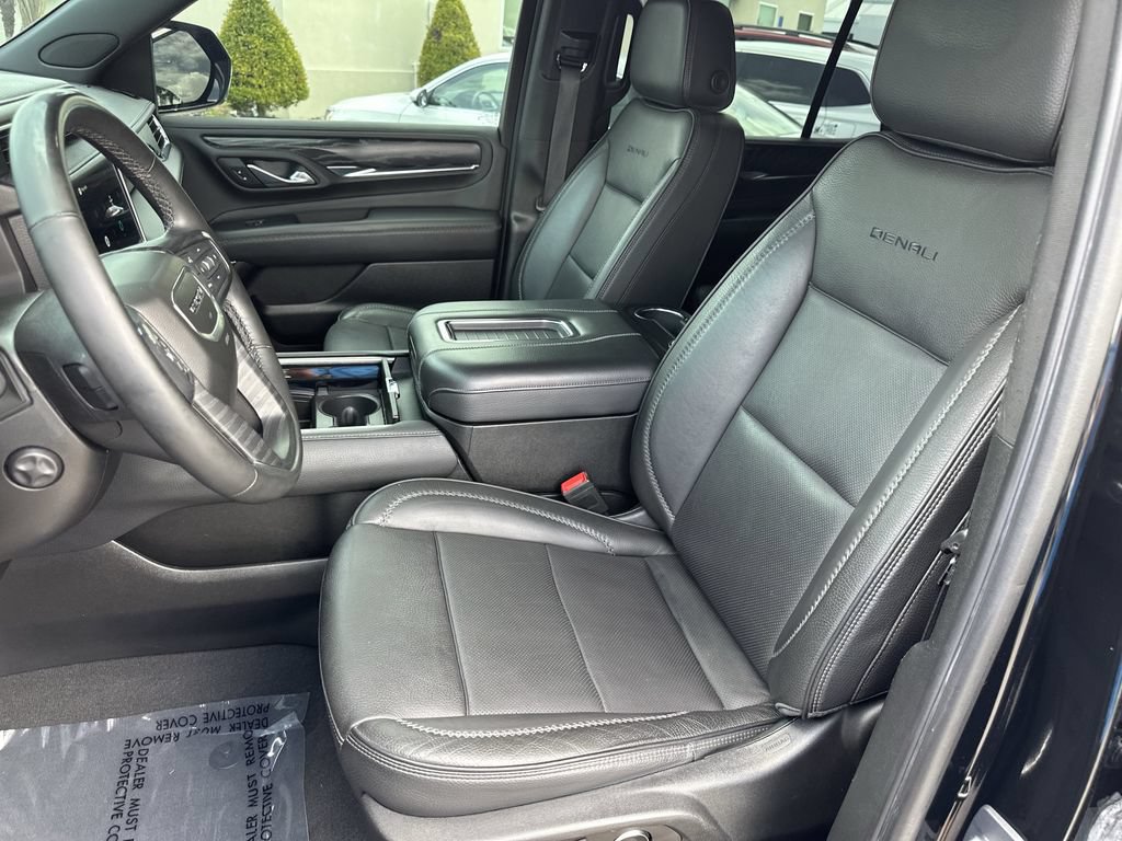 2023 GMC Yukon Denali - Photo 21