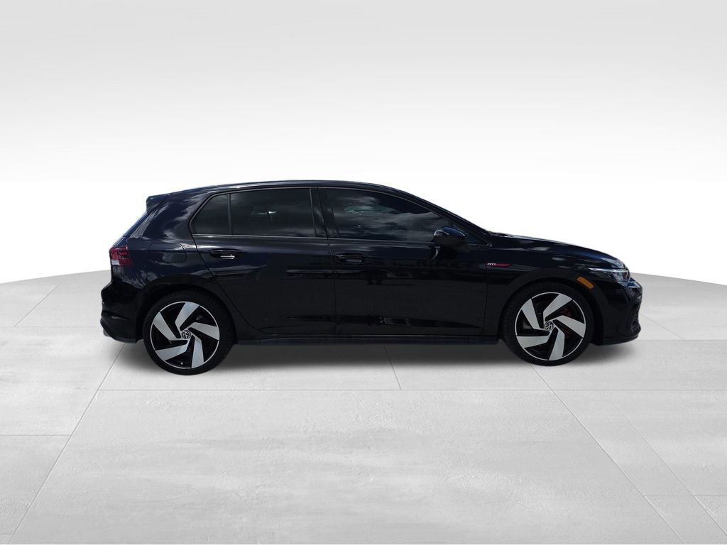 2022 Volkswagen Golf GTI S photo 2