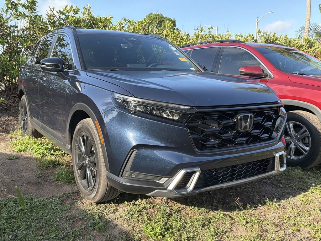 2025 Honda CR-V Hybrid Sport Touring AWD's photo