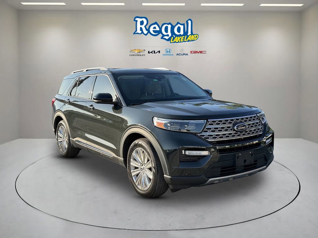 2022 Ford Explorer Limited RWD's photo