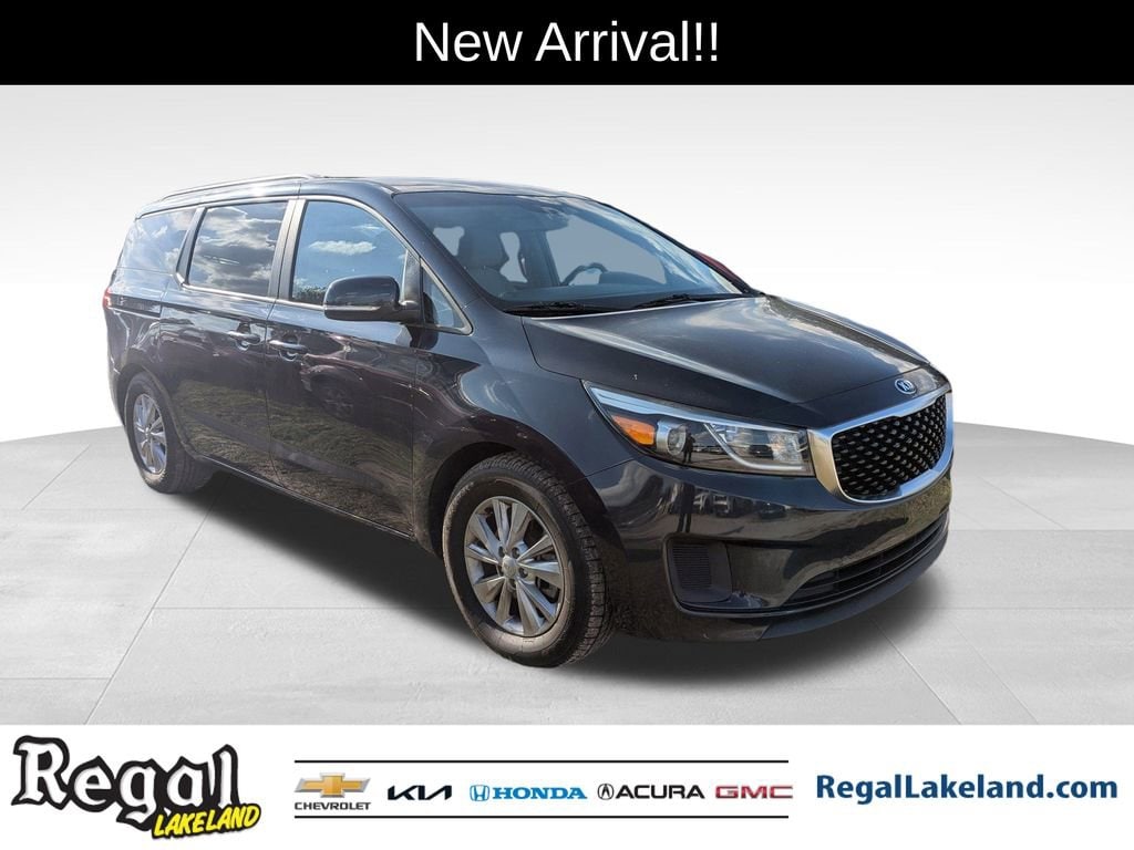 2016 Kia Sedona LX's photo