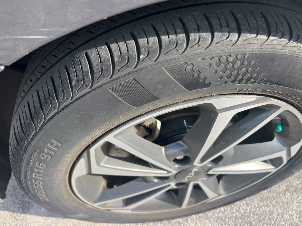 2023 Kia Forte LXS photo 4
