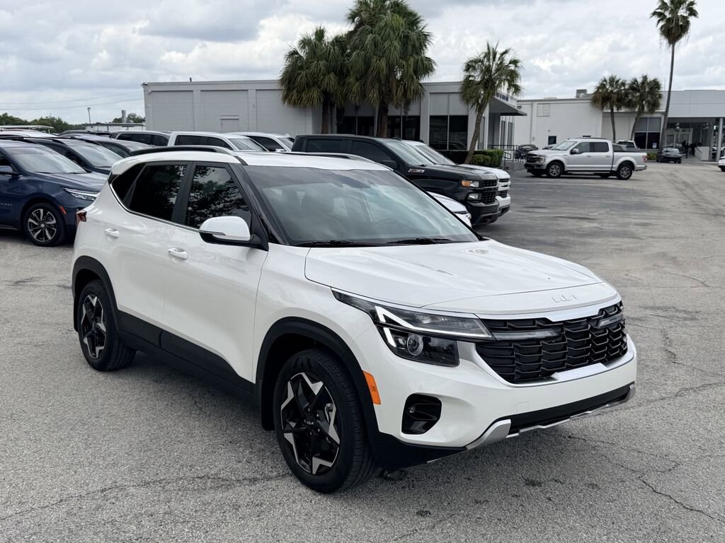 Certified 2025 Kia Seltos EX SUV