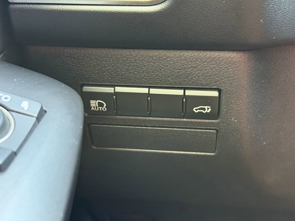 2020 Lexus NX 300 - Photo 28