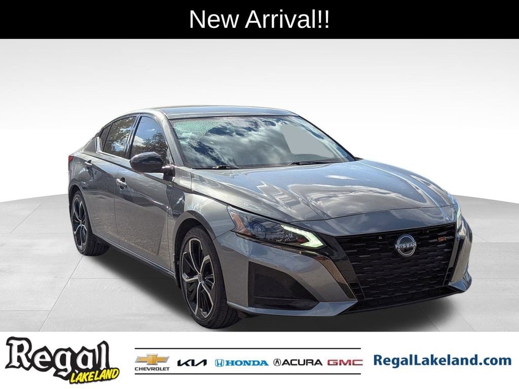 Used 2023 Nissan Altima 2.5 SR Sedan