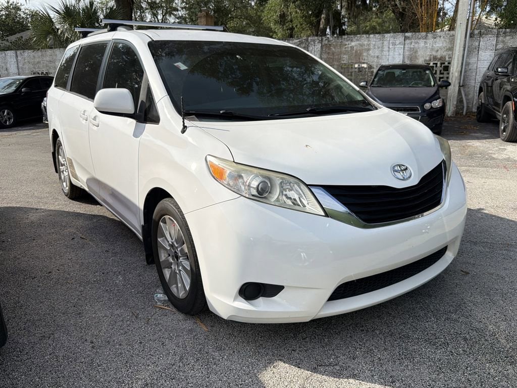 2011 Toyota Sienna