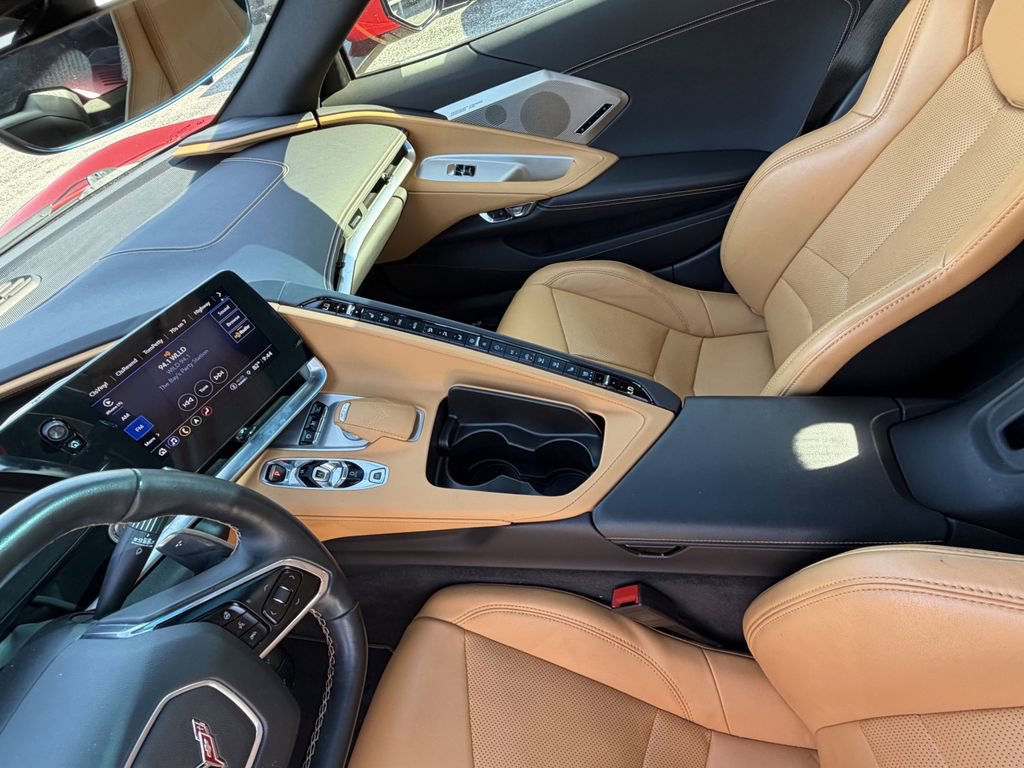 2022 Chevrolet Corvette 2LT - Photo 18