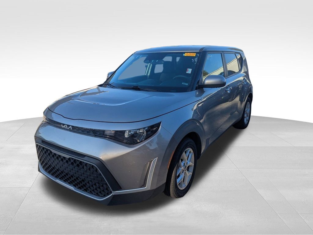 2023 Kia Soul LX photo 4
