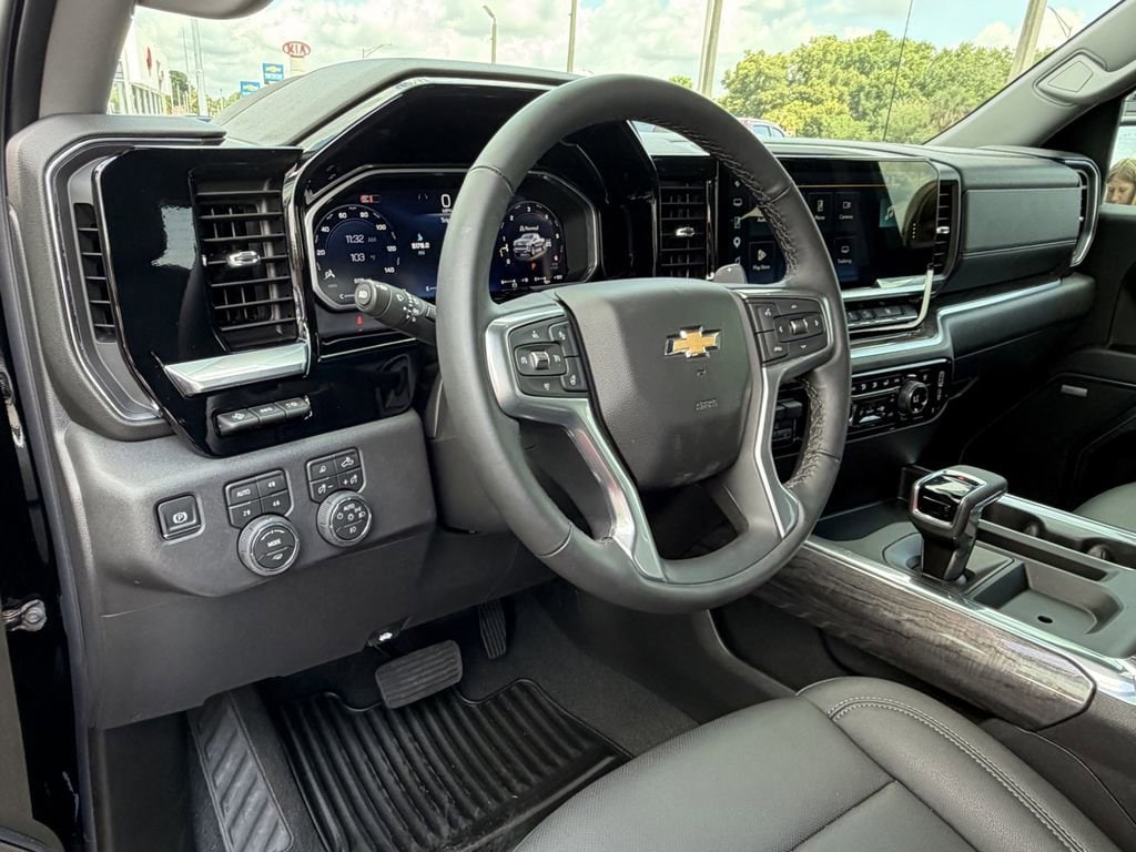2026 Chevrolet Silverado 1500 LTZ - Photo 18