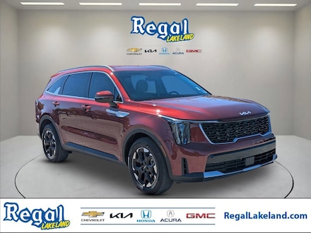 2025 Kia Sorento S SUV