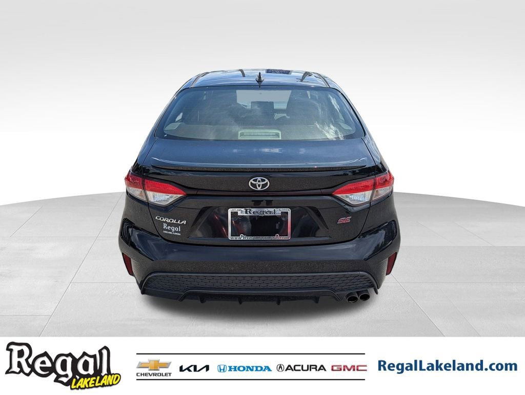 2022 Toyota Corolla SE photo 4