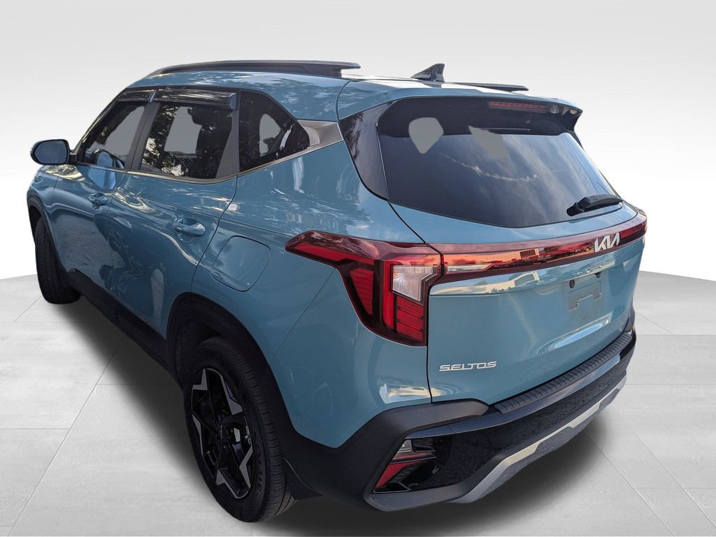 2024 Kia Seltos EX photo 3