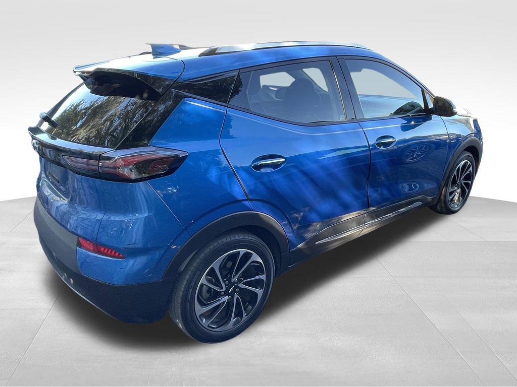 2023 Chevrolet Bolt EUV Premier photo 2