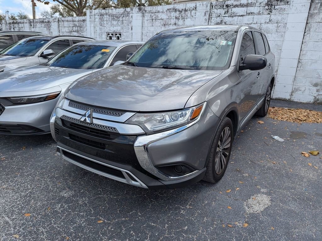 Used 2020 Mitsubishi Outlander ES CUV