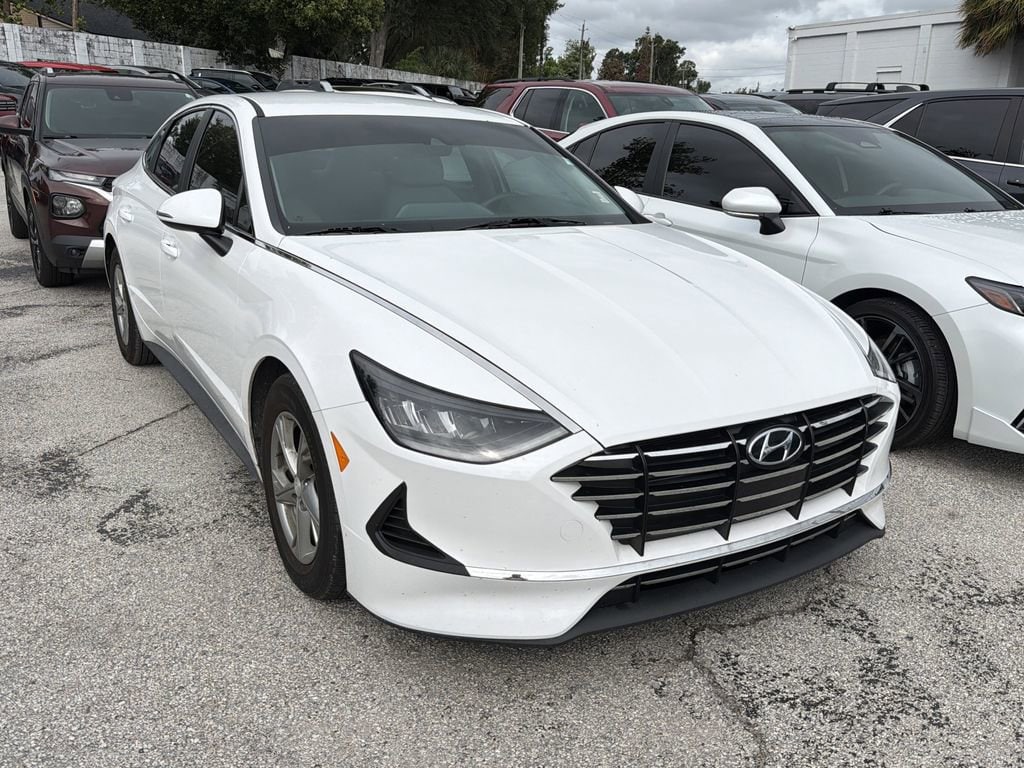 2022 Hyundai Sonata SE's photo