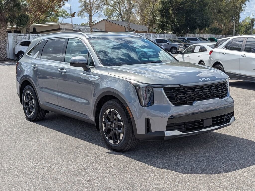 Used 2025 Kia Sorento S SUV
