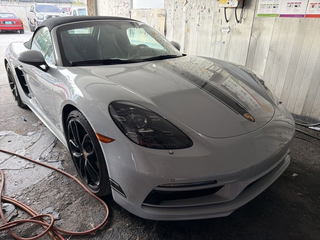 2025 Porsche 718 Style Edition