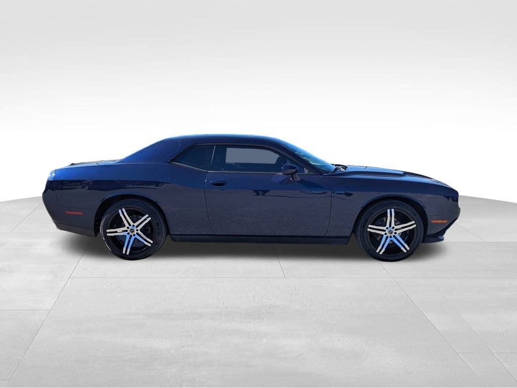 Used 2016 Dodge Challenger SXT Coupe