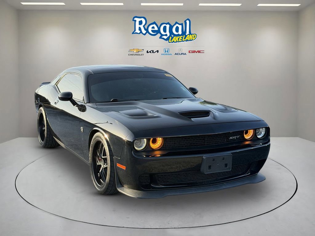 2016 Dodge Challenger SRT Hellcat's photo