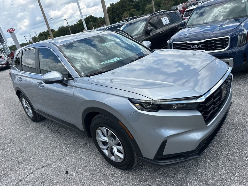 2026 Honda CR-V LX 2WD's photo