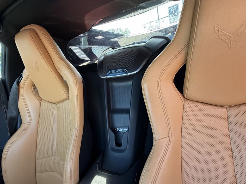 2022 Chevrolet Corvette 2LT - Photo 19