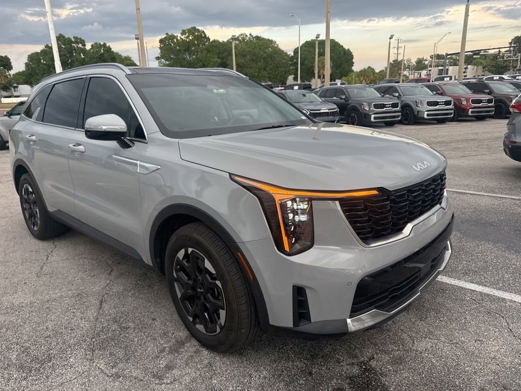 2024 Kia Sorento S AT's photo