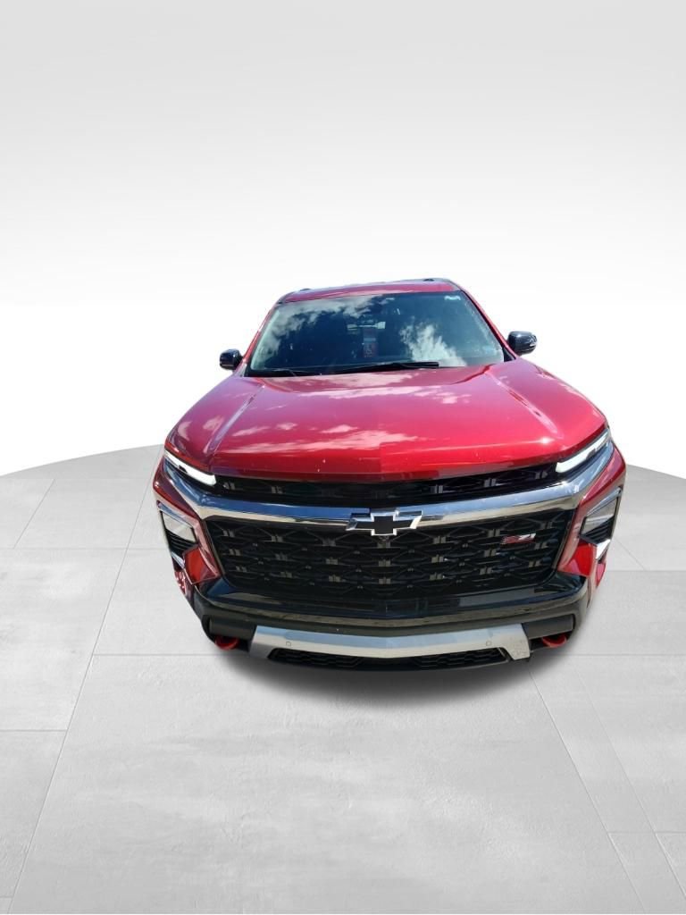 2024 Chevrolet Traverse Z71 photo 2