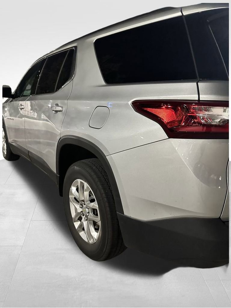2020 Chevrolet Traverse Cloth photo 3
