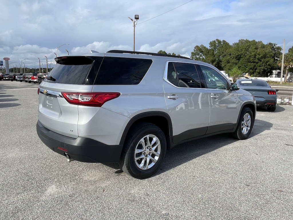 Used 2020 Chevrolet Traverse LT Cloth SUV
