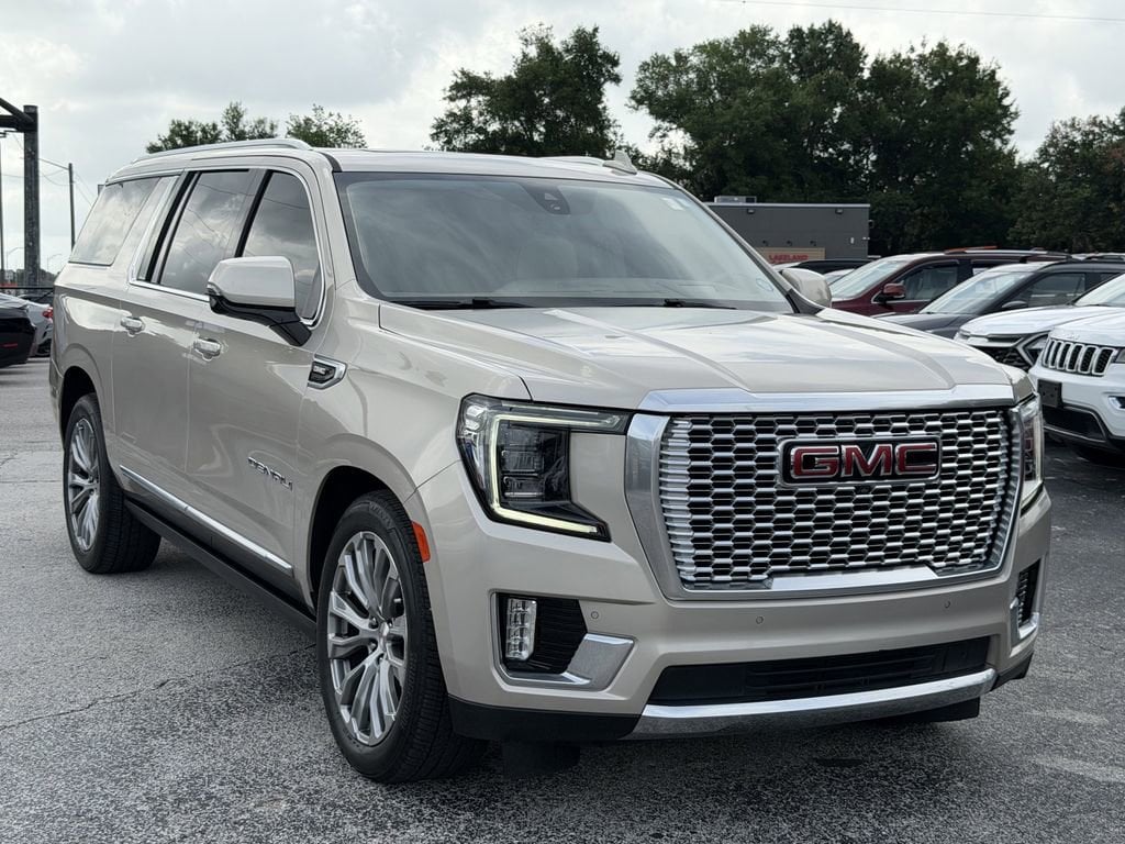 2021 GMC Yukon Denali 2WD's photo