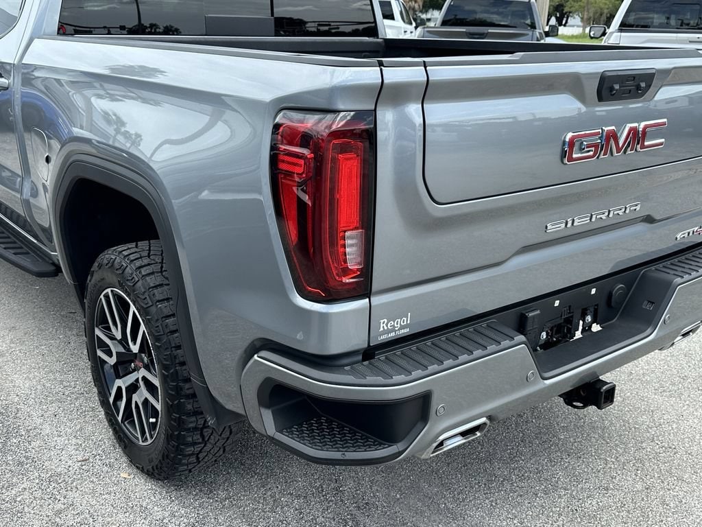 2024 GMC Sierra 1500 AT4 - Photo 10