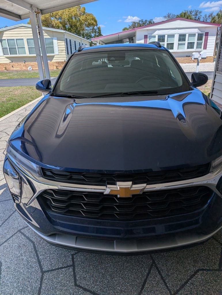 2024 Chevrolet Trax LT's photo