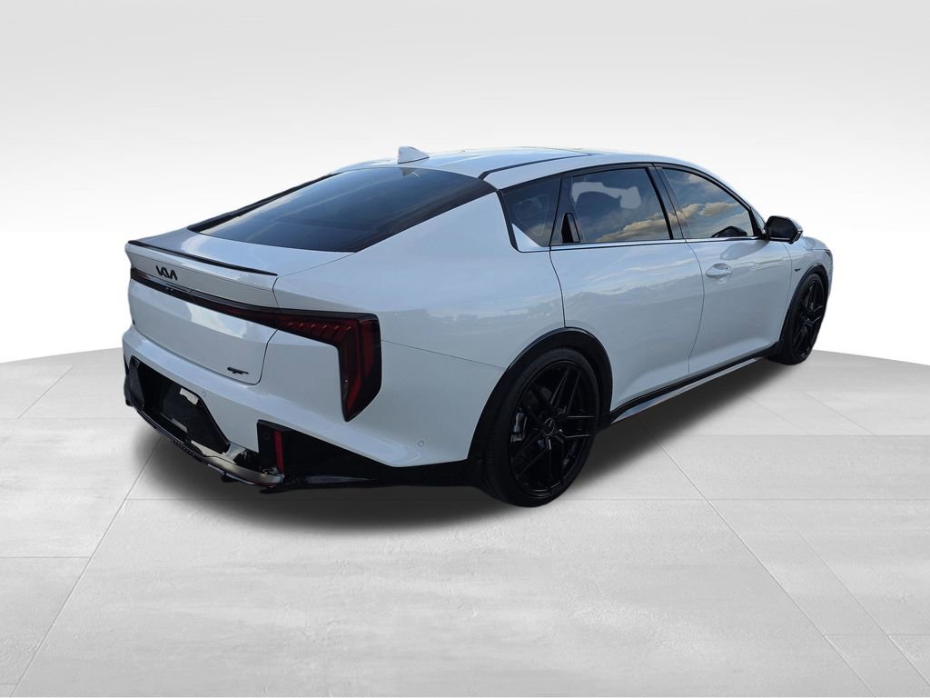2025 Kia K4 GT-Line Turbo photo 4