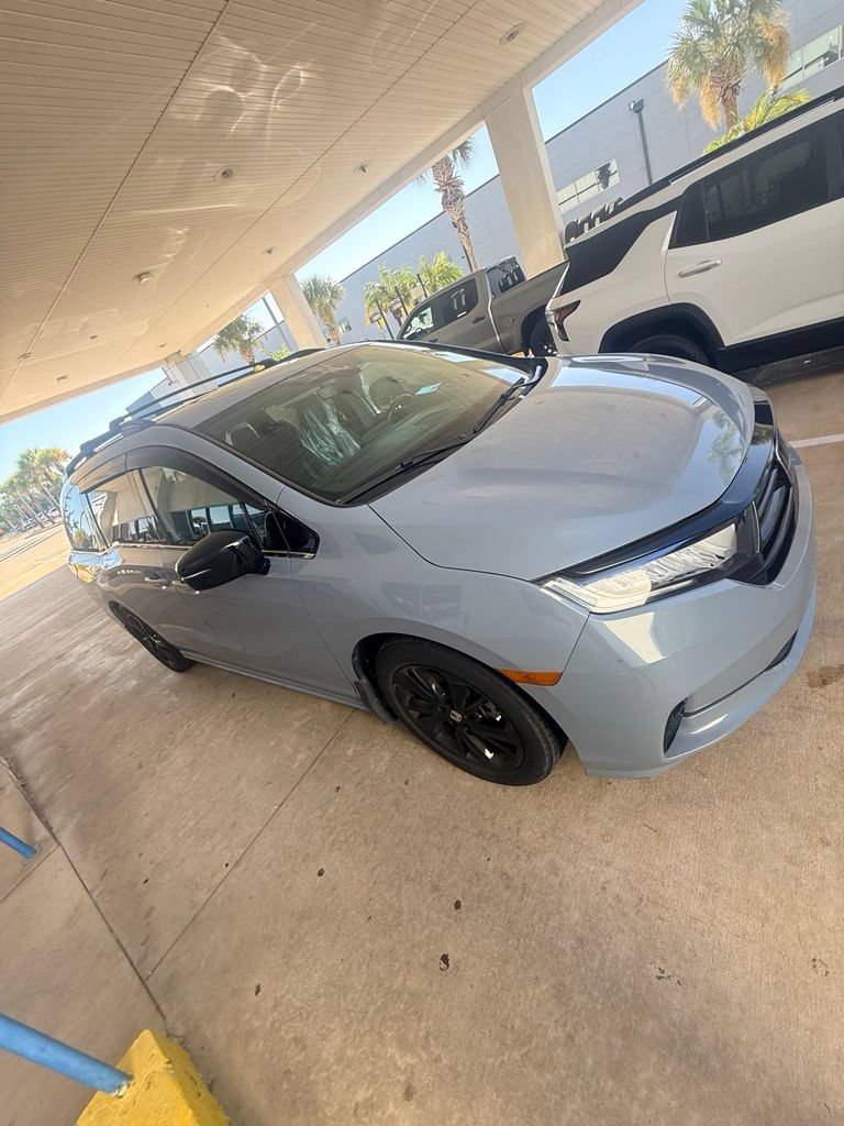 2023 Honda Odyssey Van 