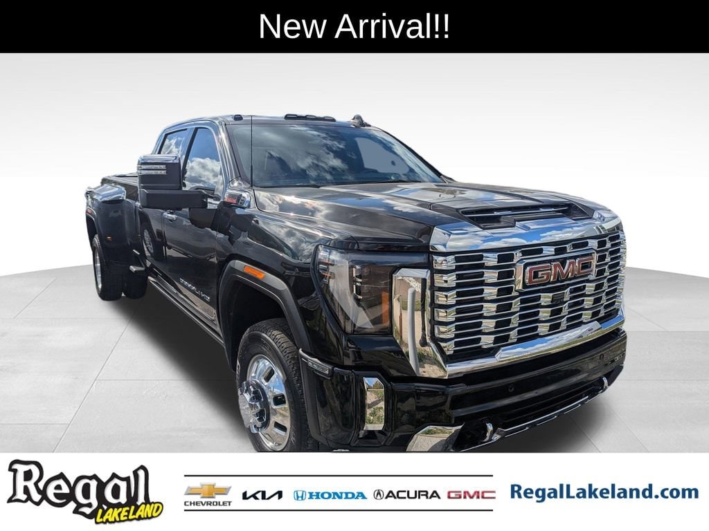2024 GMC Sierra 3500HD Denali's photo