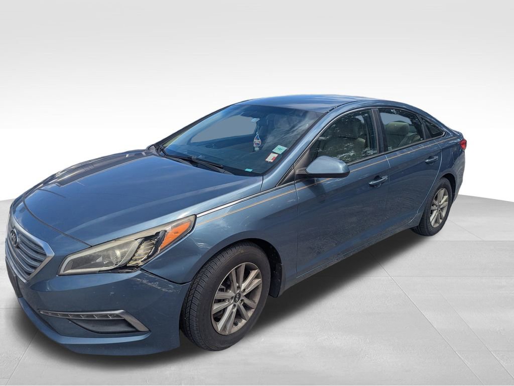 2015 Hyundai Sonata SE photo 2