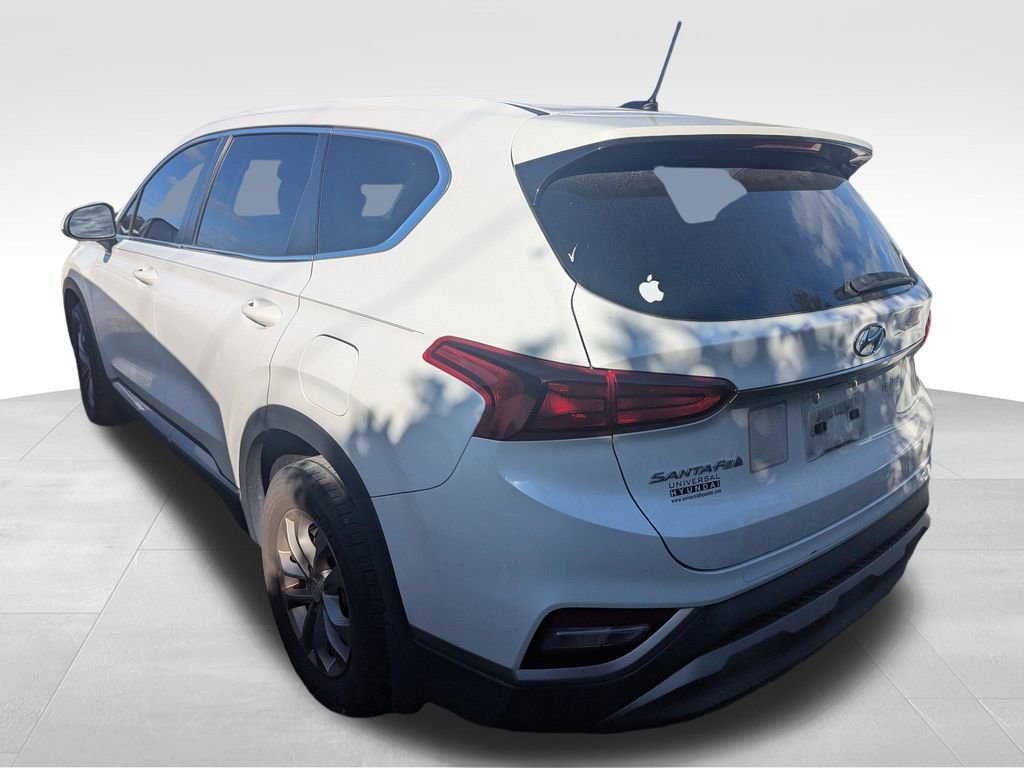 2020 Hyundai Santa Fe SE photo 3