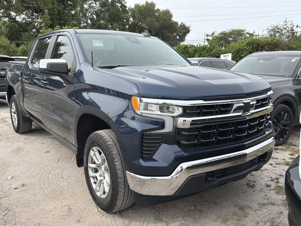 2022 Chevrolet Silverado 1500 Truck Crew Cab 