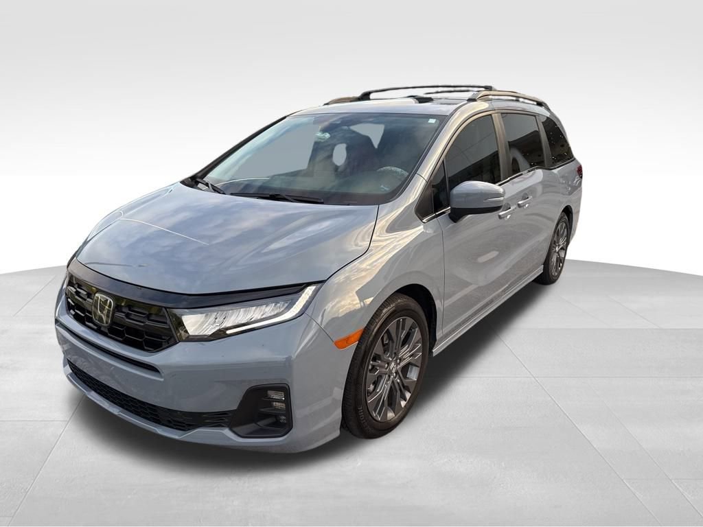 2025 Honda Odyssey Touring photo 3