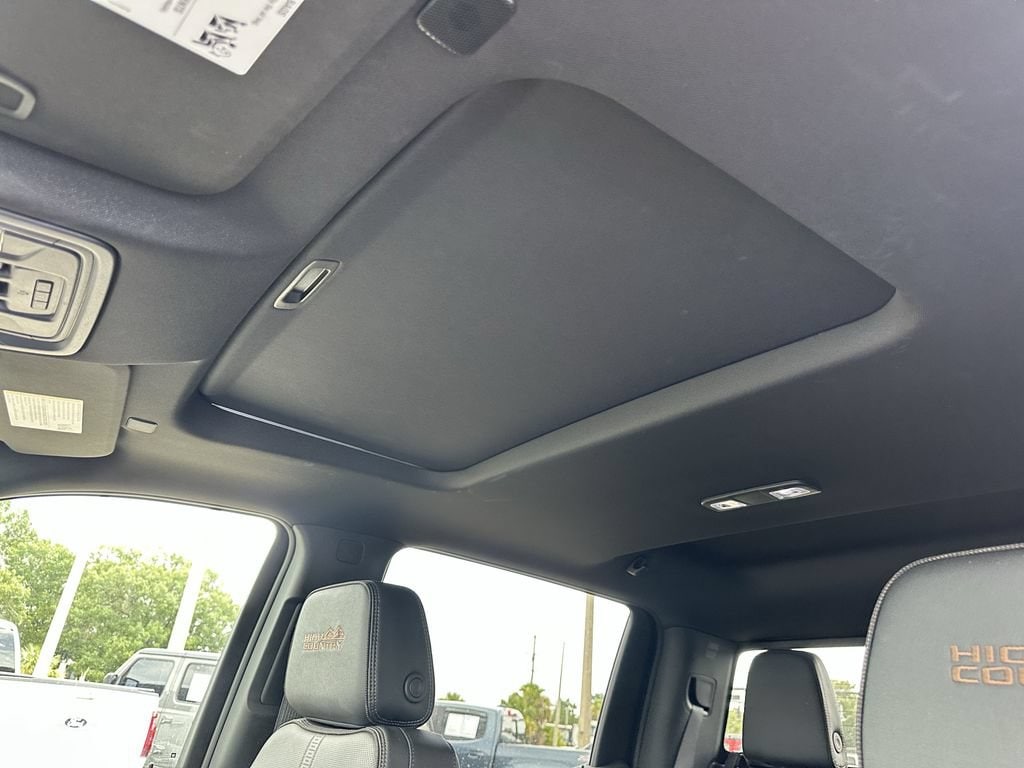 2025 Chevrolet Silverado 1500 High Country - Photo 21