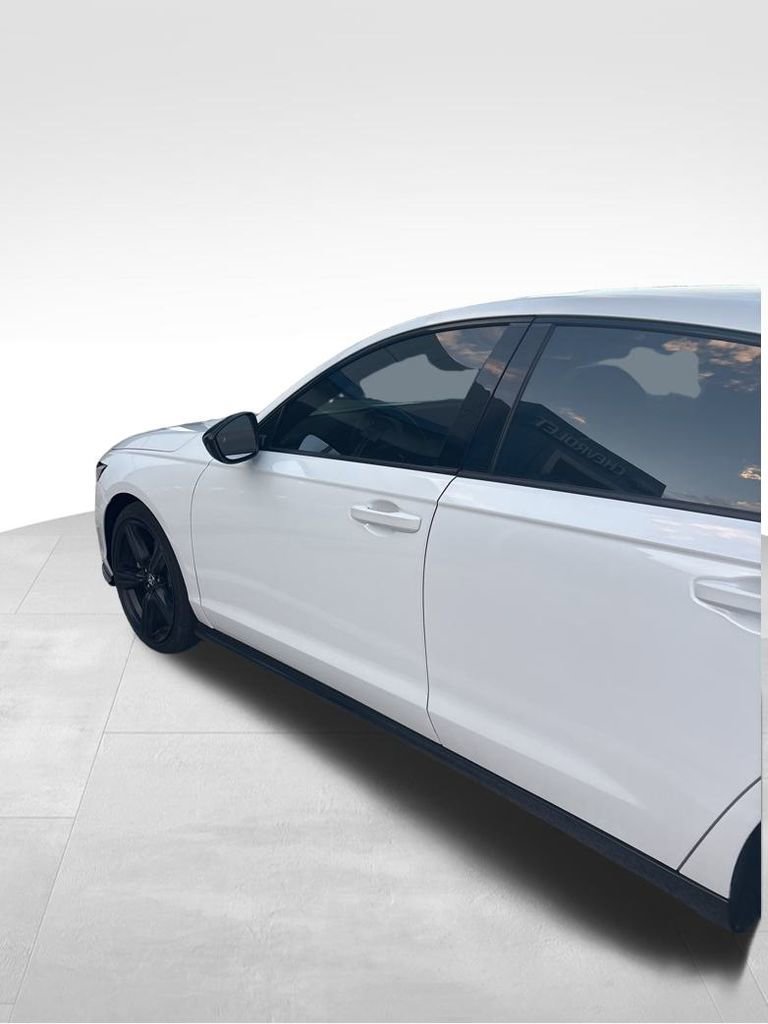 2024 Honda Accord Hybrid Sport-L photo 3