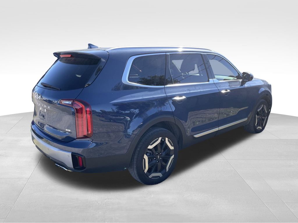 2023 Kia Telluride S photo 2