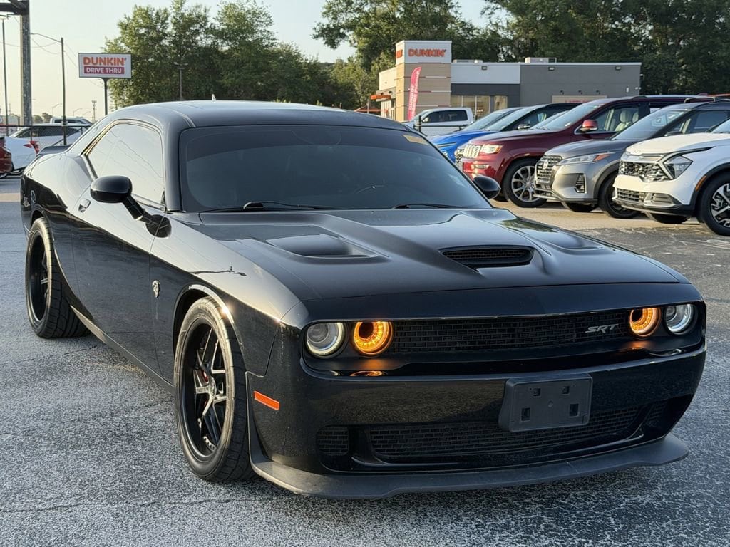 2016 Dodge Challenger SRT Hellcat's photo
