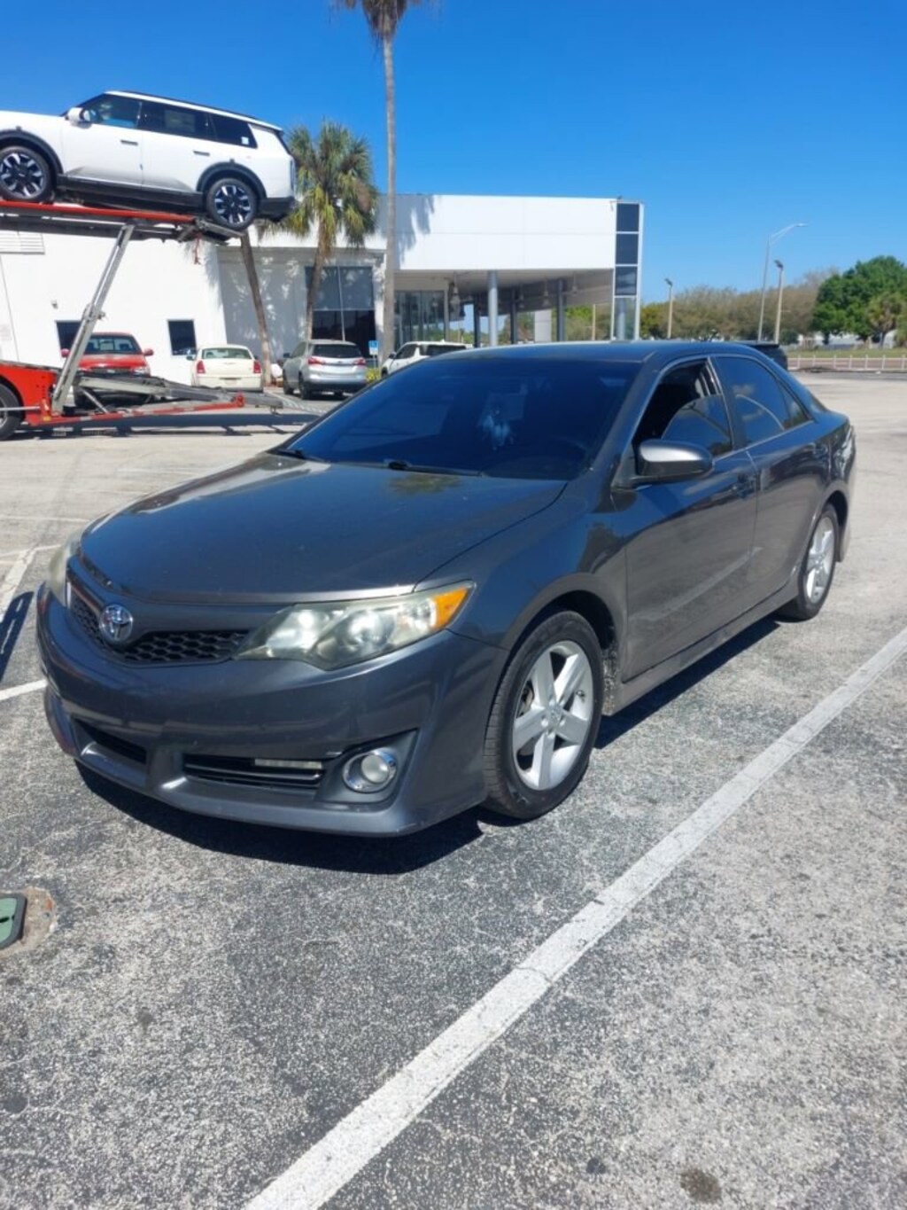 Used 2013 Toyota Camry SE Sedan