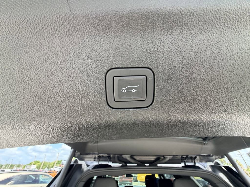2024 Chevrolet Tahoe Z71 - Photo 13