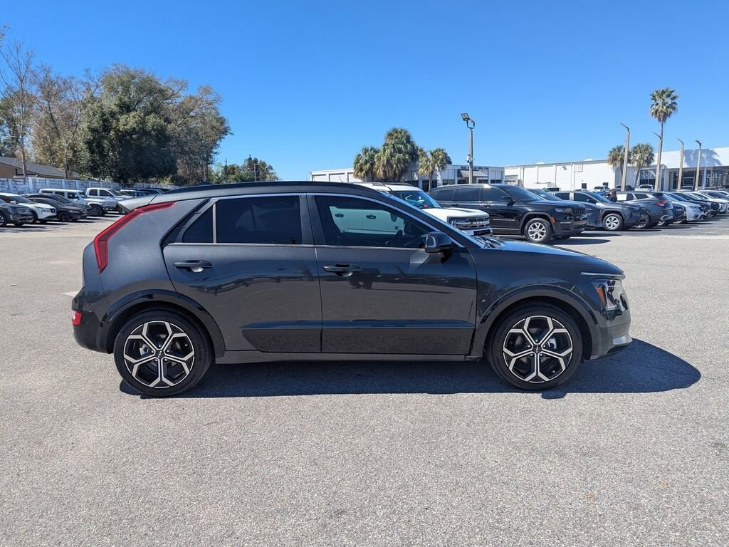 Certified 2023 Kia Niro EX Touring SUV